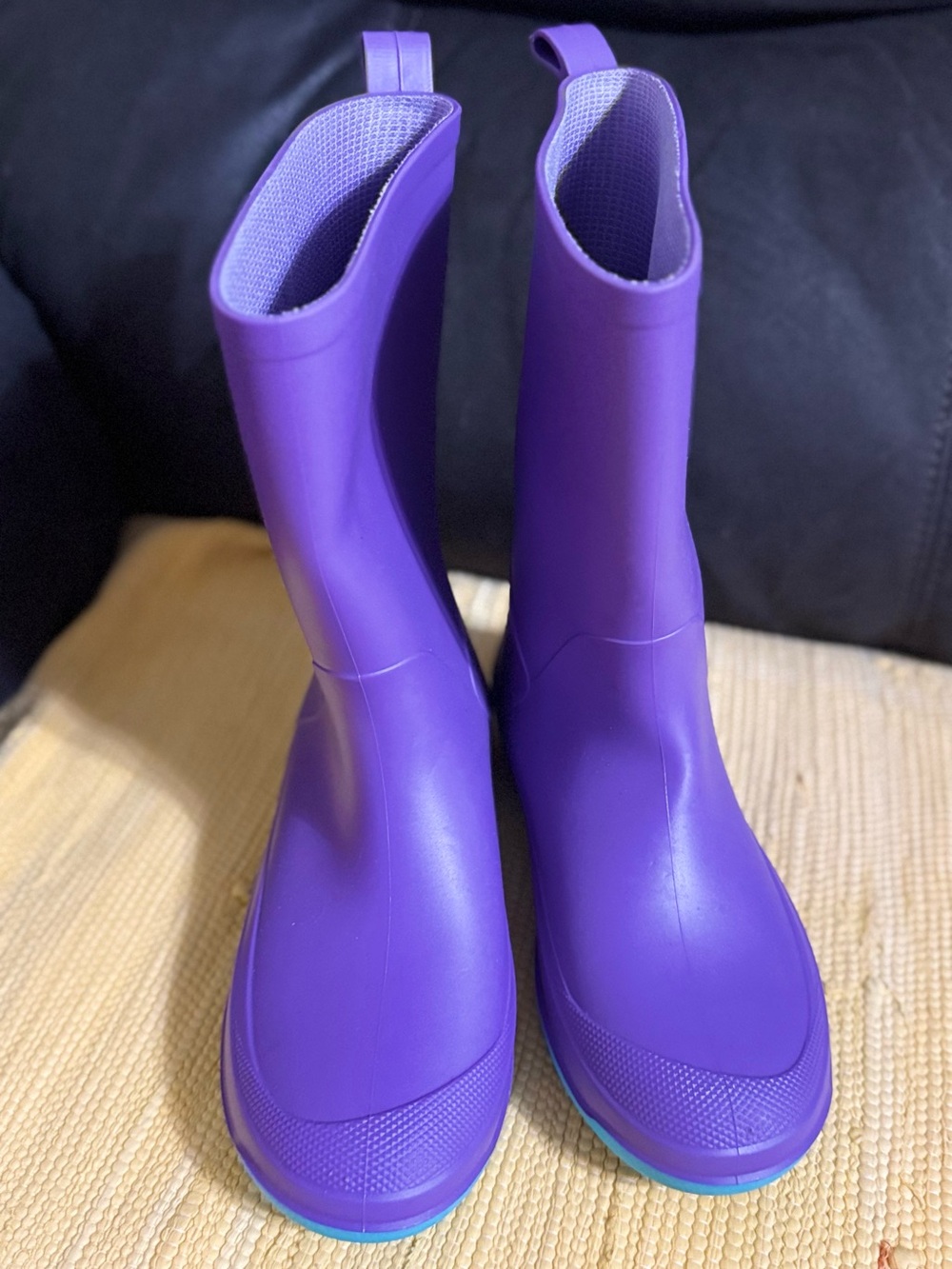 Girls’s purple rain boots